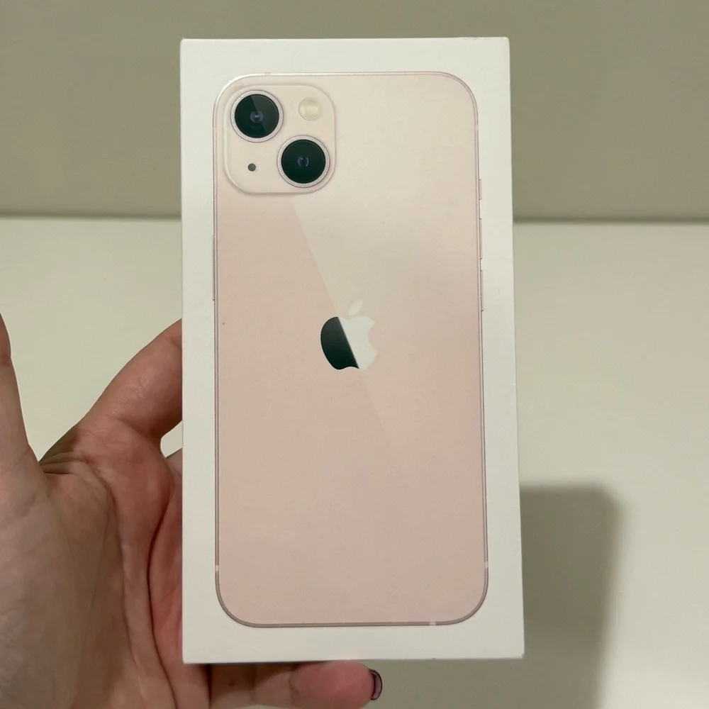Apple iPhone 13 Rose Gold 256GB PRICE FIRM